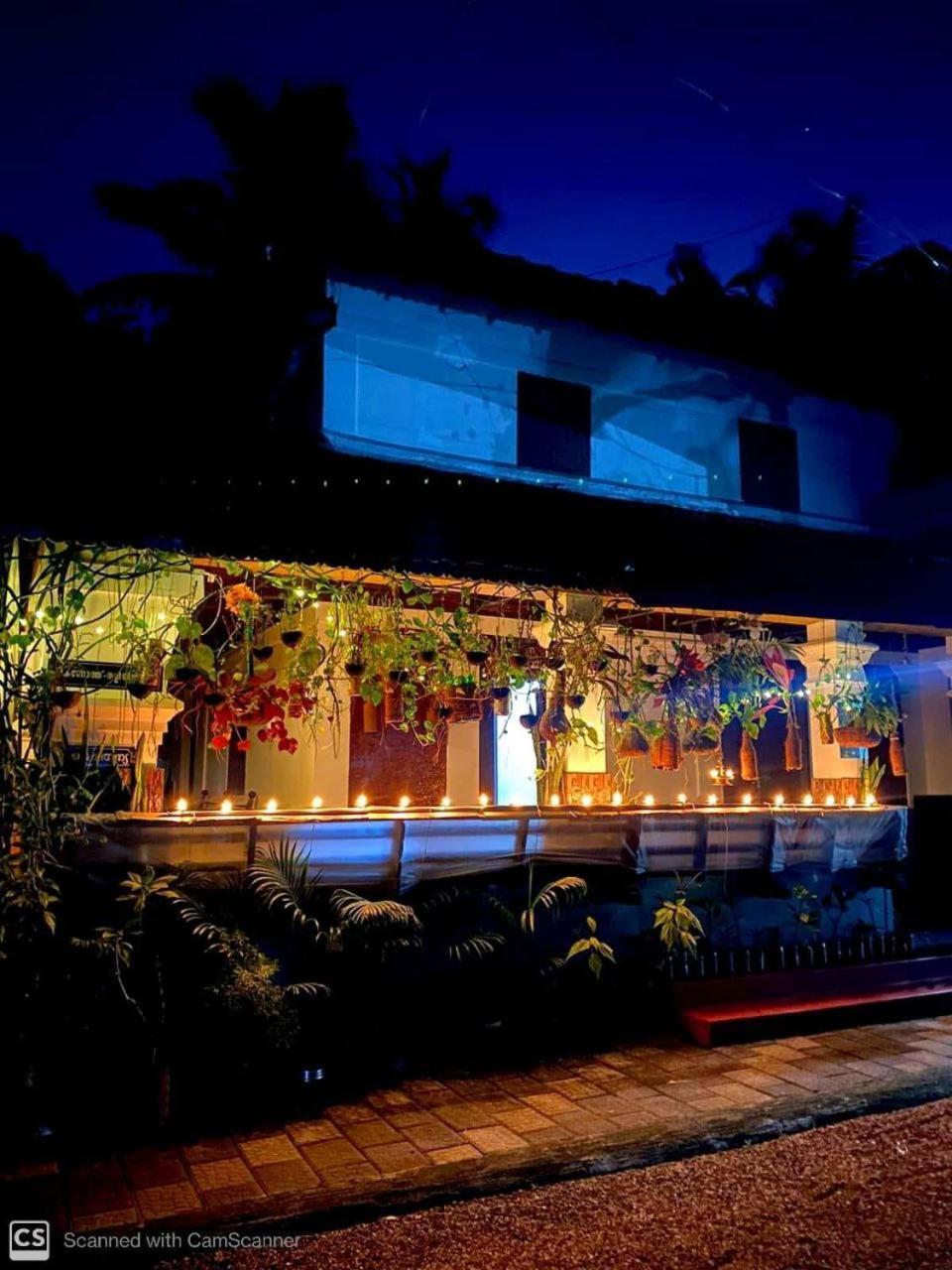 Kenoth Thaliyil Mana, Heritage Homestay Payyannur Exteriör bild